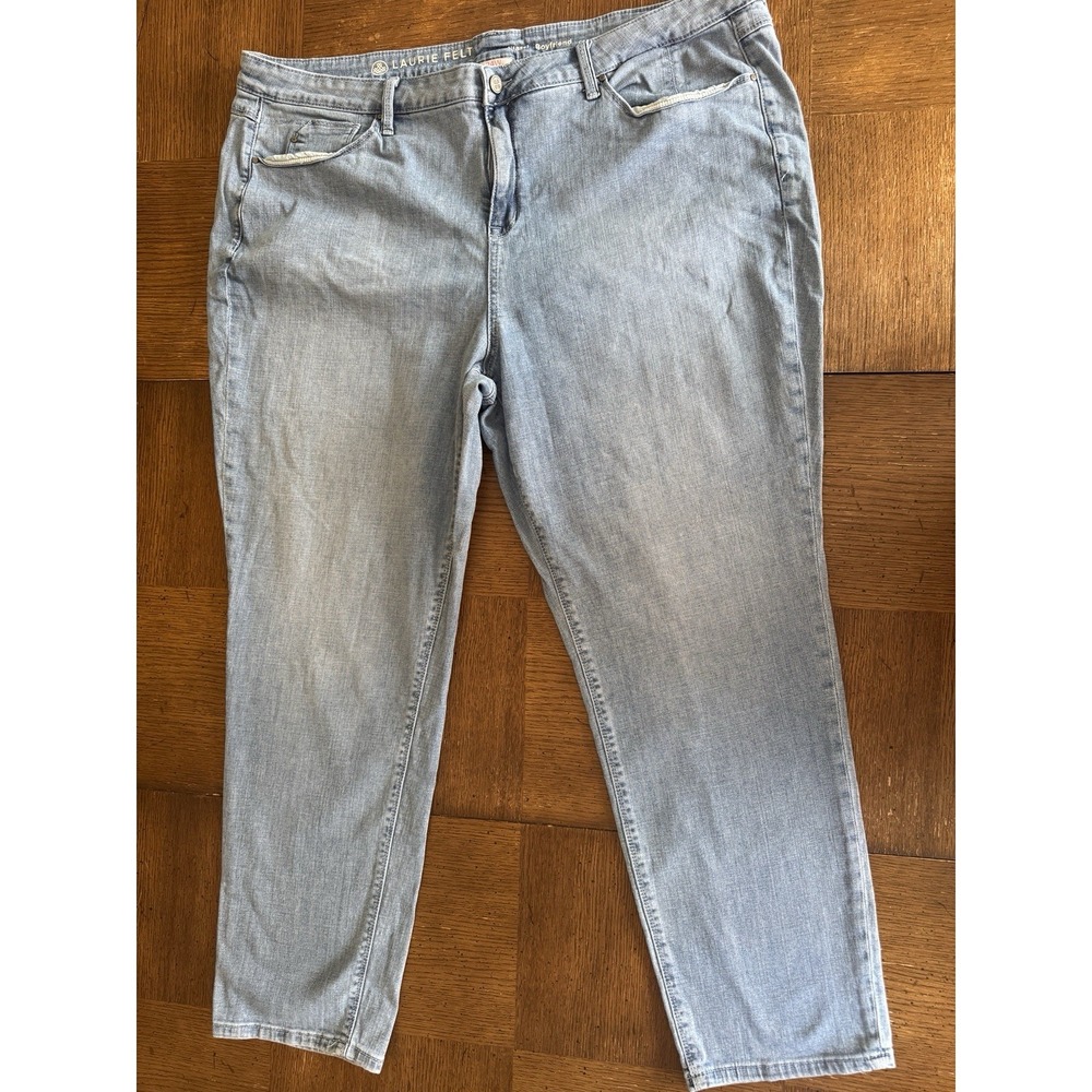 Laurie Felt Women's Size 24W Classic Boyfriend Jeans Light-Wash Blue Plus Size